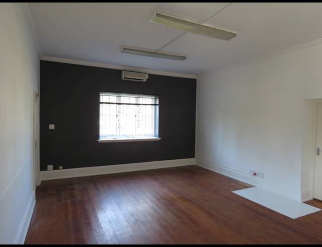 102.90M² OFFICE TO LET IN PAARDEVLEI